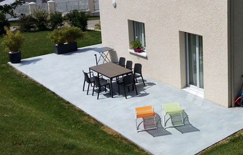 Photo terrasse en béton quartzé